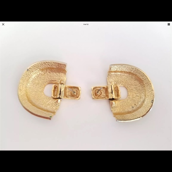 NEW LISTING - Picture 10 of 12